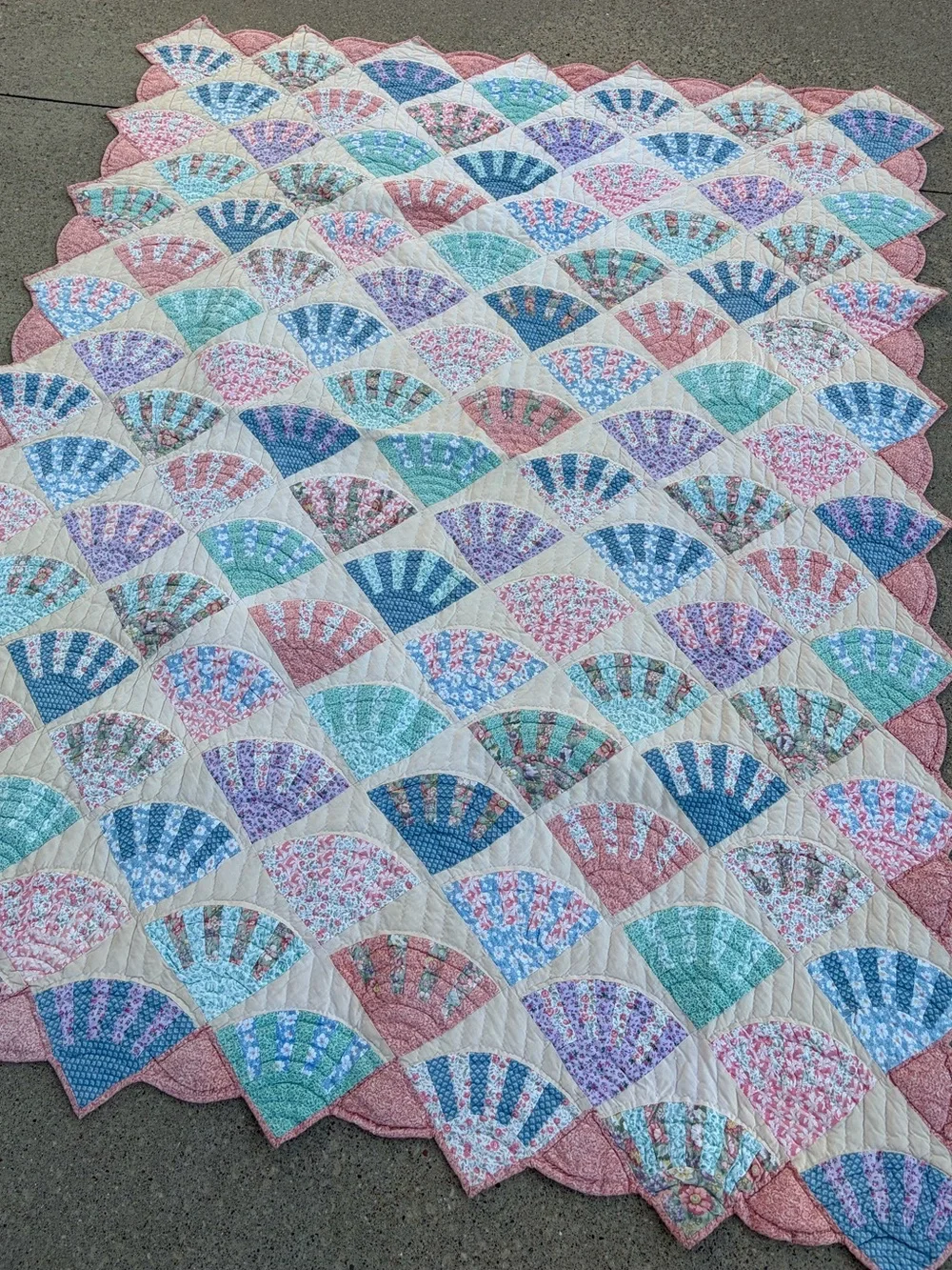 Vintage Arch Quilts fan seashell multi color patchwork handmade quilt blanket